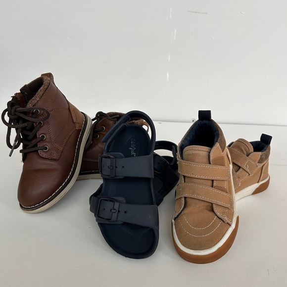 Boy Shoes Bundle Size 9 - Picture 1 of 11